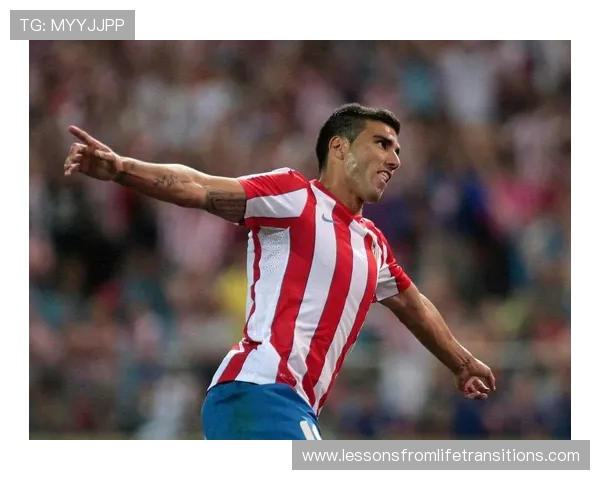 雷耶斯之子何塞雷耶斯与皇家马德里完成续约续写父亲传奇新篇章