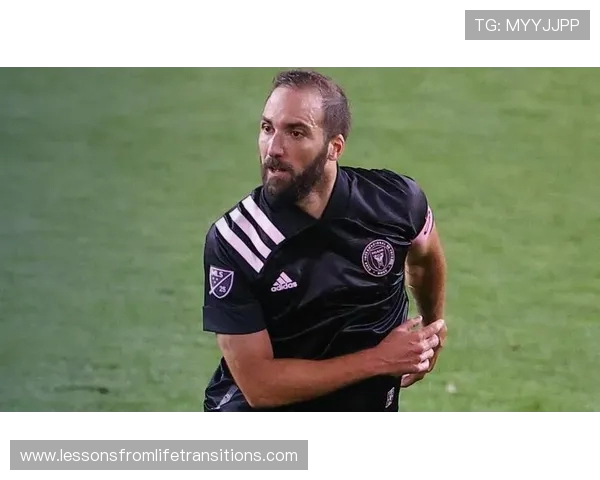 罗伊斯畅想美职联重聚旧将携桑乔皮什切克奥巴梅扬再战绿茵