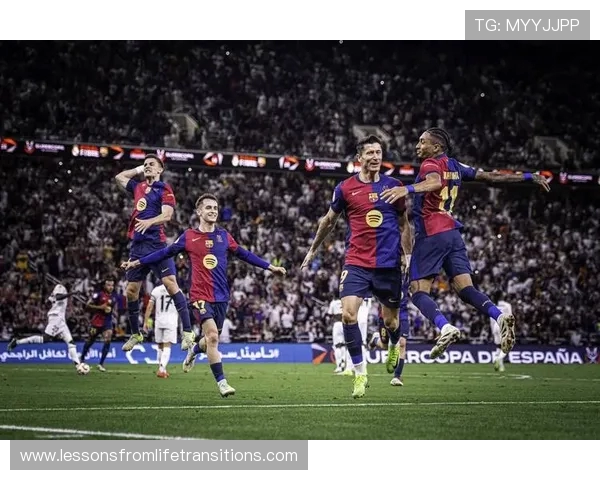 今晚巴萨冲击西甲4连胜！赢球=暂登顶 三巨头联手 核心复出